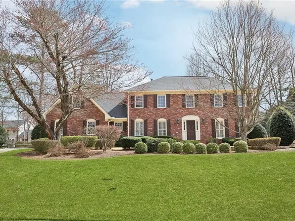 5275 Redfield Ct, Atlanta, GA 30338