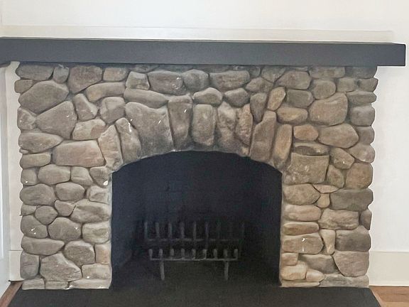 5th image of 86 Foote Street
