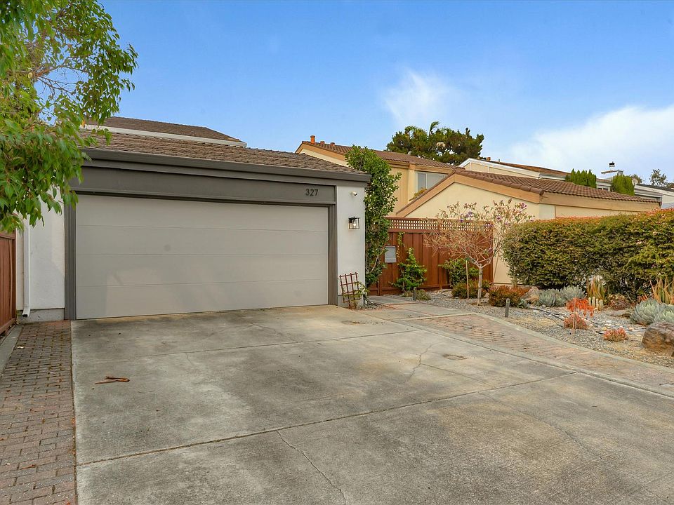 1st image of 327 Quay Ln