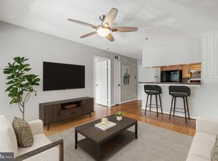 3315 Wyndham Cir UNIT 1-2230, Alexandria, VA