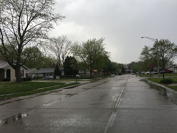 5th image of 4401 Burrwood Dr