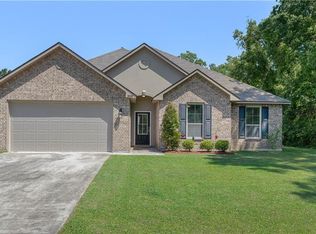 16183 Blue Bayou St, Ponchatoula, LA 70454