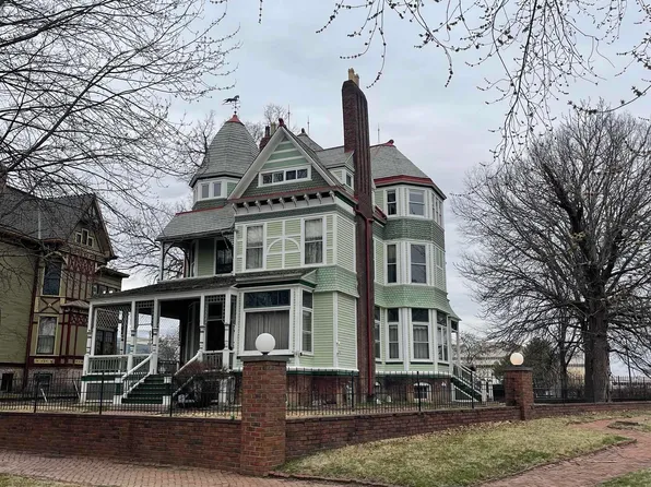 234 NE Randolph Ave, Peoria, IL 61606