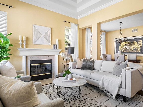 3rd image of 27 Mildenhall Street