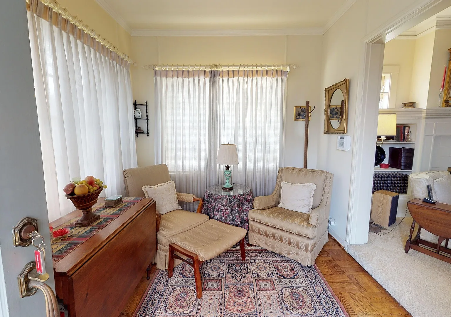 1104 Isabella Ave — Photo 3