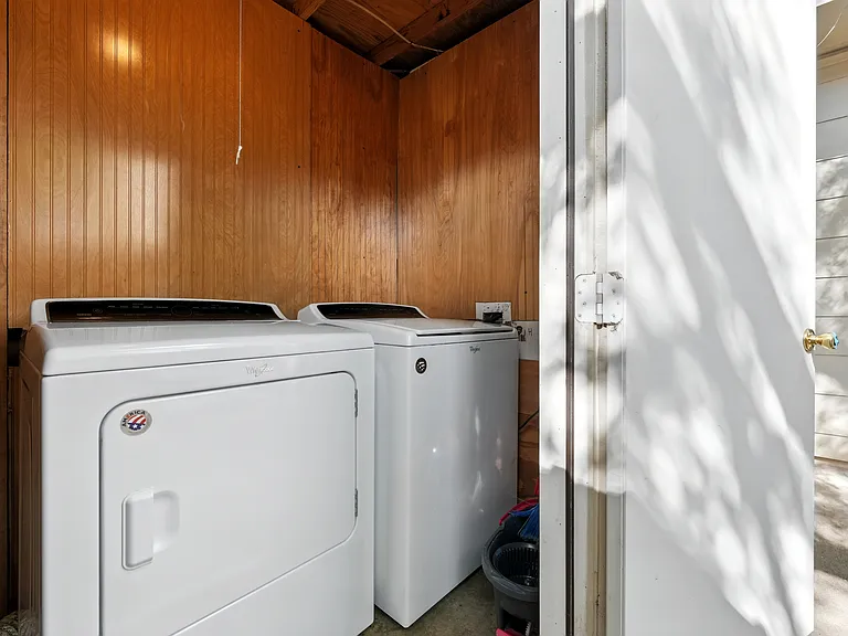 14711 Barryknoll Ln #35 — Photo 32