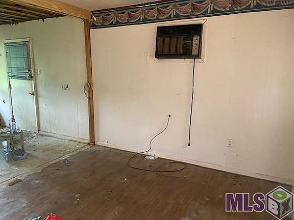 2nd image of 8722 Highland St
