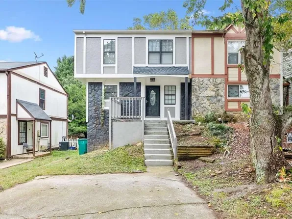 1058 Falling Water Dr SE, Smyrna, GA 30080