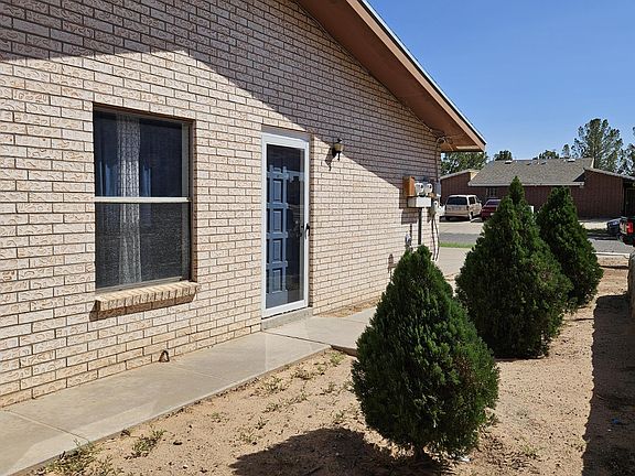 3rd image of 3567 E Glen Dr