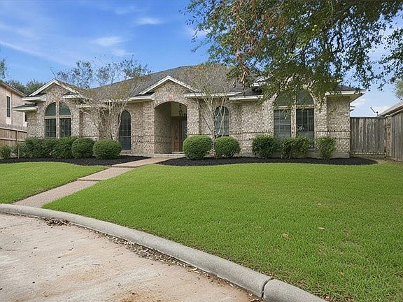 3rd image of 7029 Chiswick Dr