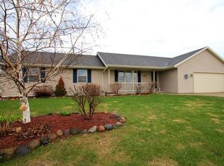 508 Dove Ln, Oconto Falls, WI 54154