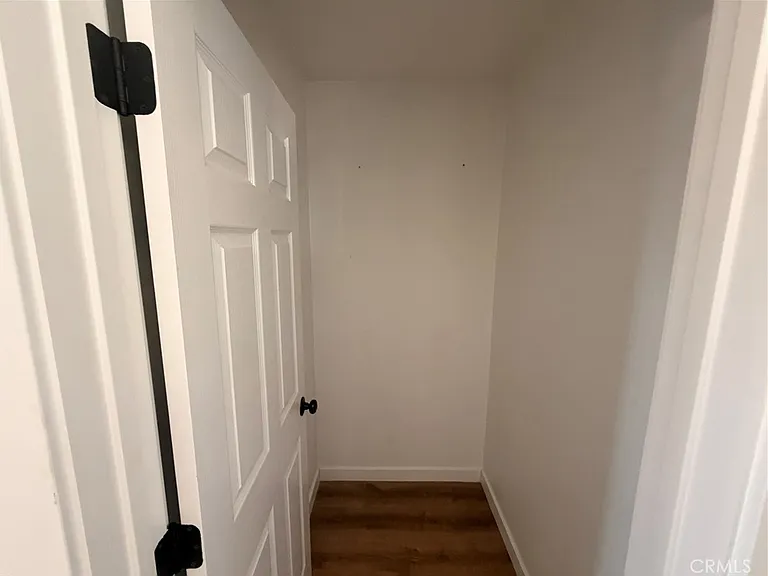 5472 N Mountain View Ave — Photo 11