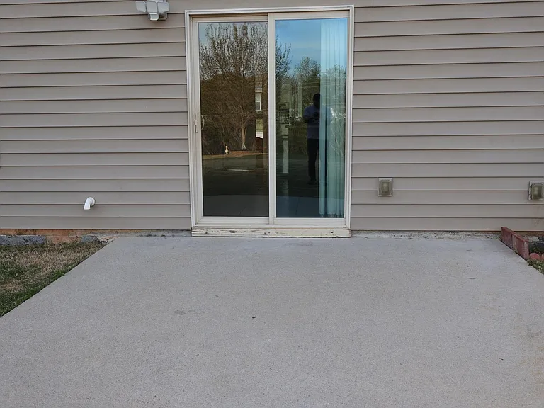 1328 Lowenstein St — Photo 6