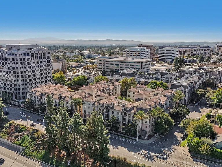 Aerial view of Pasadena Gateway Villas