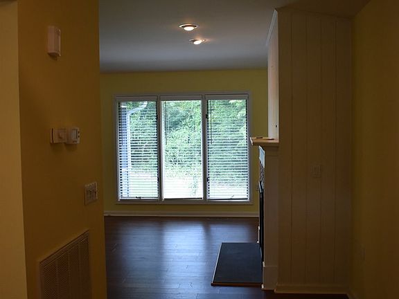 2nd image of 530 Meadows Rd