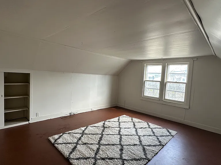 104 Stanley St — Photo 7