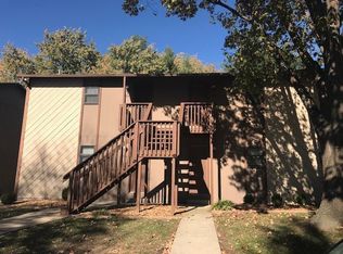 130 Ashley Dr, Fairview Heights, IL 62208