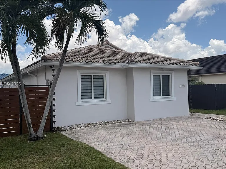 14671 SW 114th Ter — Photo 3
