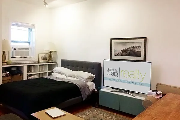 Rented by D'Andrea Craig Realty | media 7