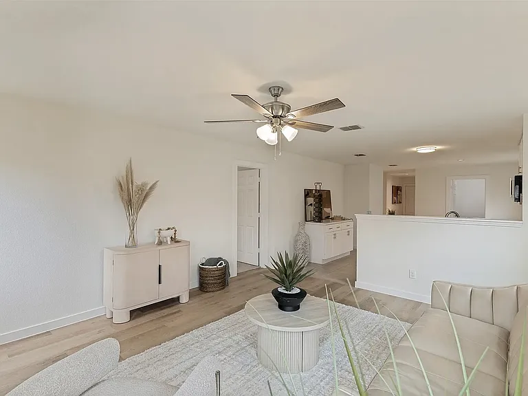 8828 Valley River Dr — Photo 5