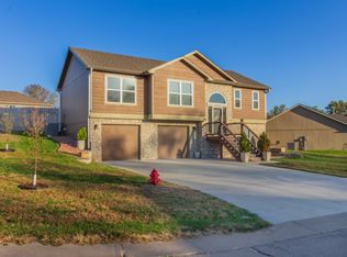 108 Quail Ct, Saint George, KS 66535