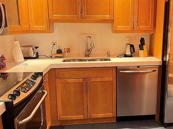2nd image of 401 Golden Isles Dr APT 101