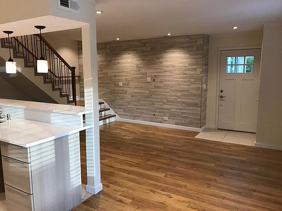 2nd image of 1534 Cove Dr #243-B