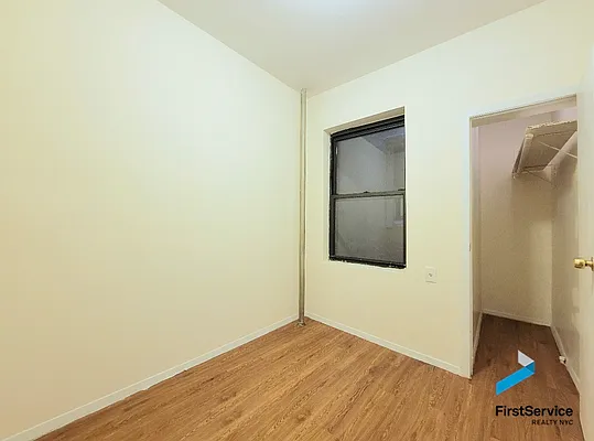 Rented by FirstService Realty (legacy) | media 9