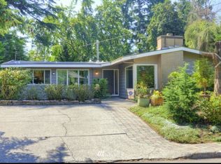 16223 NE 2nd St, Bellevue, WA 98008