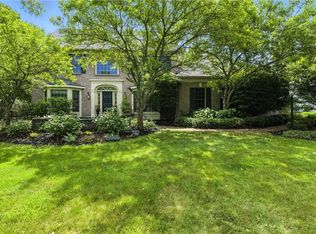 65 Meadow Cove Rd, Pittsford, NY 14534