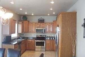 2nd image of 1335 16th St NE