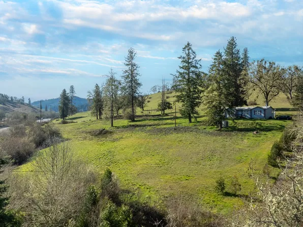 12080 N Umpqua Hwy, Roseburg, OR 97470
