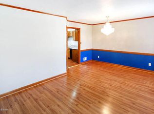 316 New England Ct, Louisville, KY 40214