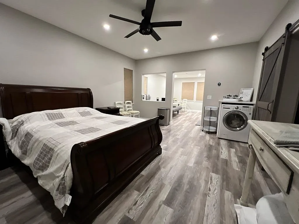1 bed, 700 sqft, $2,000 — Photo 2