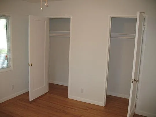 2548 Kent Dr — Photo 10