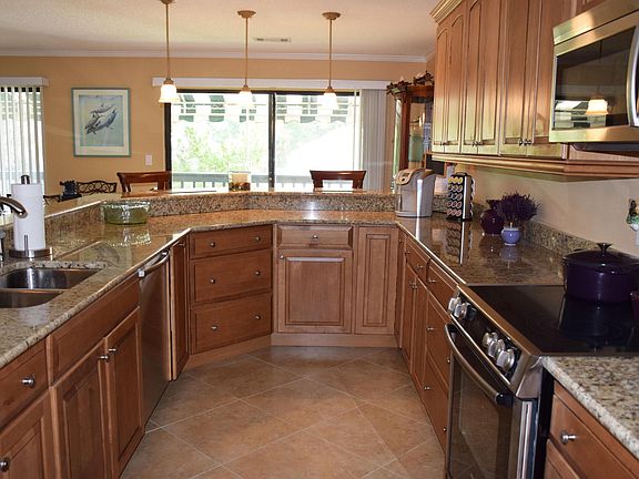 4th image of 206 Westlake Ct #206
