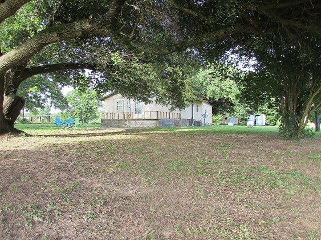 1st image of 695 County Road 4107