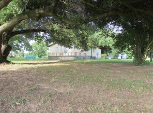695 County Road 4107, New Boston, TX 75570