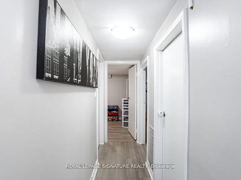 1078 Eastmount Ave #2 — Photo 13