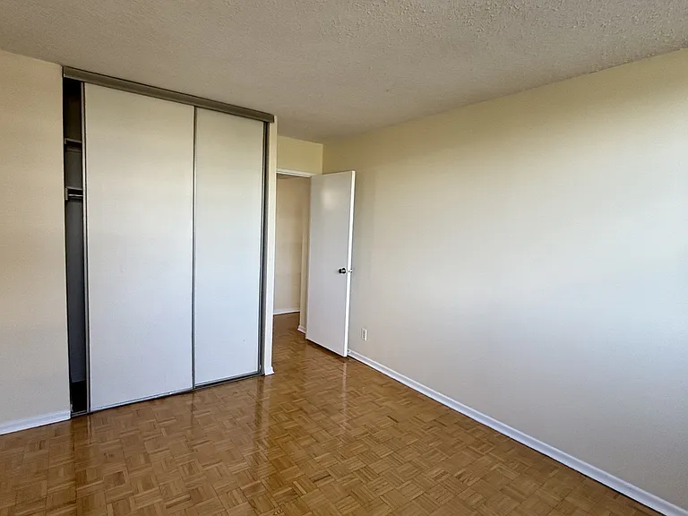 70 McEwen Ave #504 — Photo 12