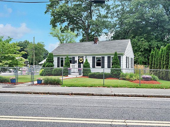 3rd image of 73 Green St