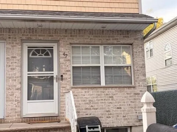 47 Arcadia Pl, Staten Island, NY 10310