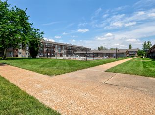 Manchester Court, Oak Forest, IL 60452