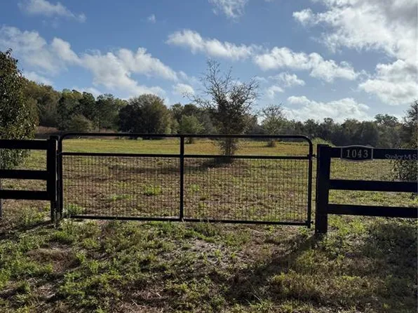 1043 Hazen Rd, Deland, FL 32720