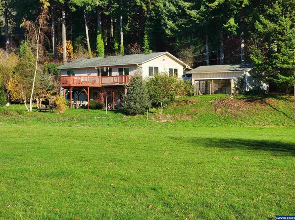 1562 Yasek Loop, Toledo, OR 97391