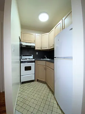 Rented by City Connections Realty | media 55