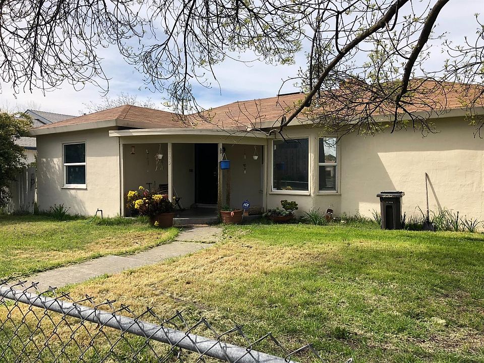 1st image of 1705 Oxford Way