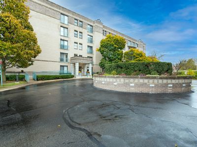 4747 Howard St APT 404, Skokie, IL, 60076