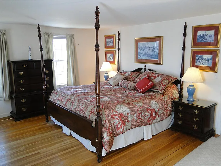 32 Niagara Ln — Photo 10