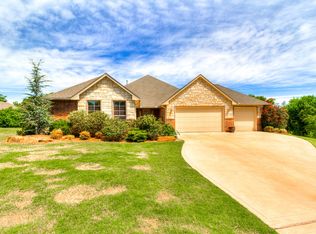 2061 Rivanna Way, Edmond, OK 73034